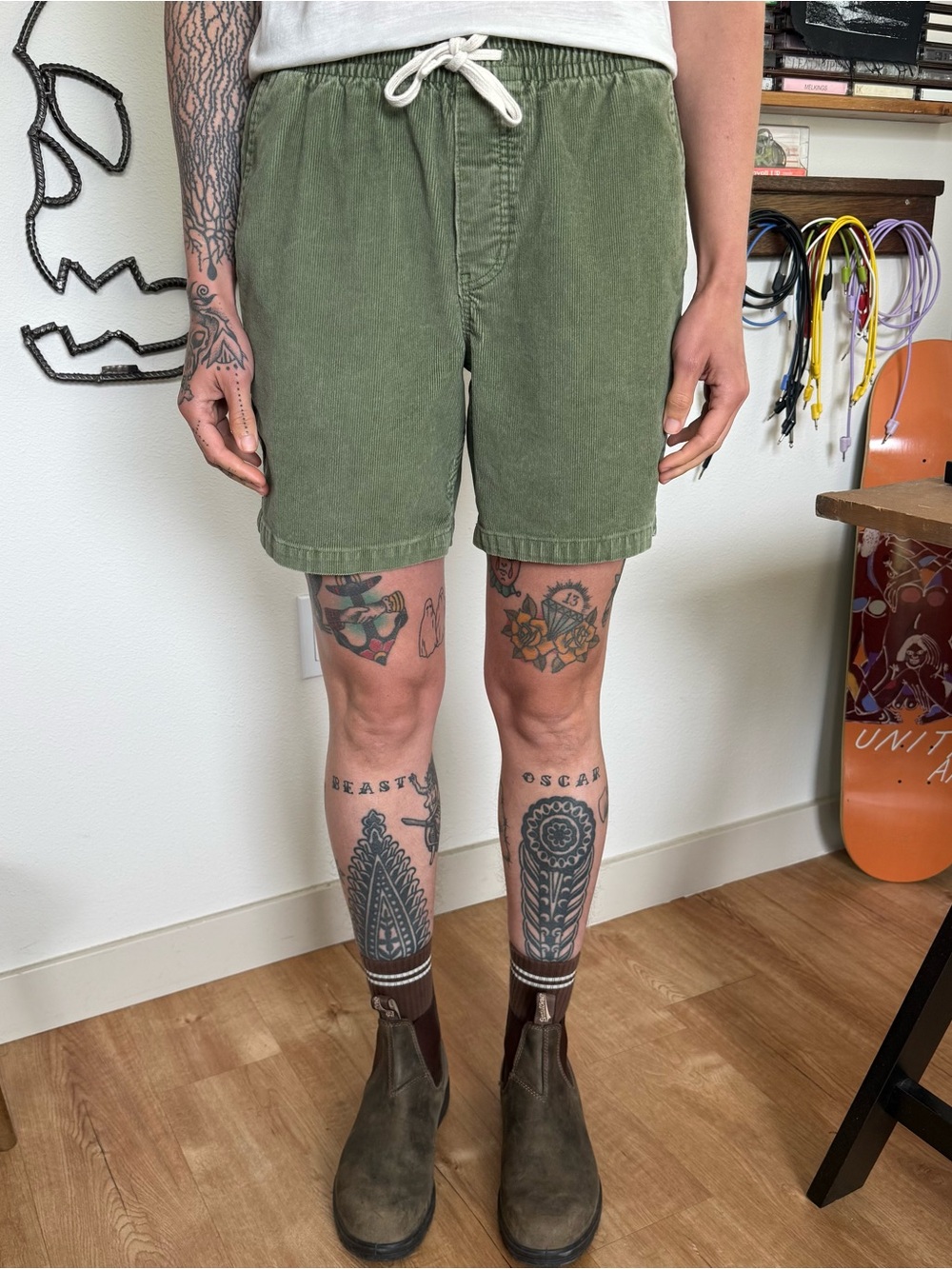 Lands' End Green Corduroy Pull On Deck Shorts ~ Size Small